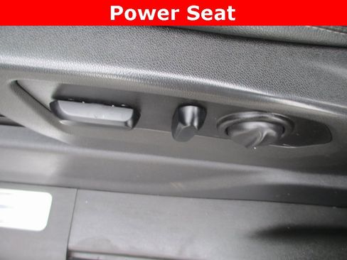 Used 2021 Chevrolet Silverado 1500 LT w/ Z71 Off-Road Package image 21