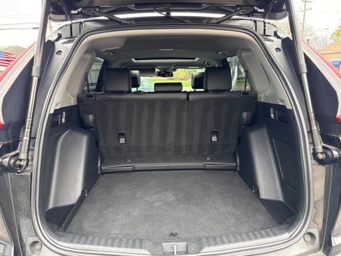 Used 2018 Honda CR-V Touring image 10