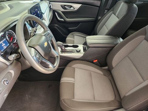 Used 2025 Chevrolet Blazer LT FWD image 14