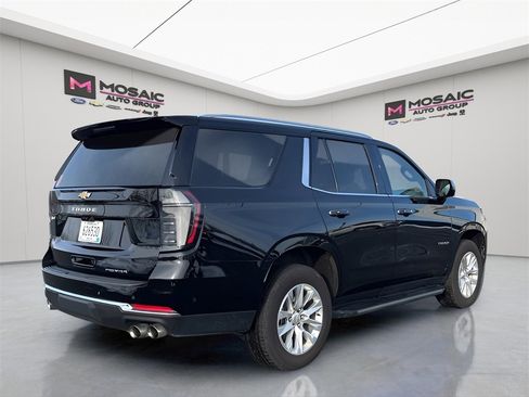Used 2025 Chevrolet Tahoe Premier image 7