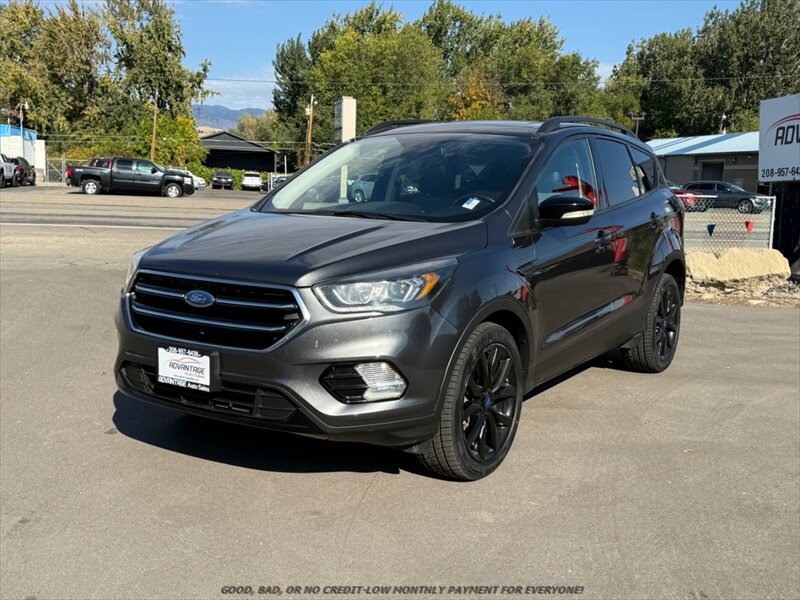 Used 2017 Ford Escape Titanium AWD/4WD image 3