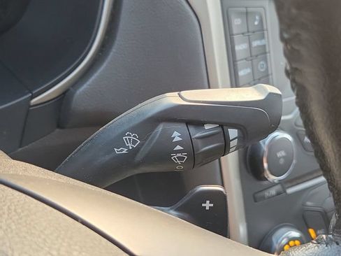 Used 2013 Ford Fusion SE FWD image 25