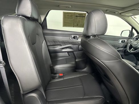 Used 2023 Kia Sorento SX FWD image 32