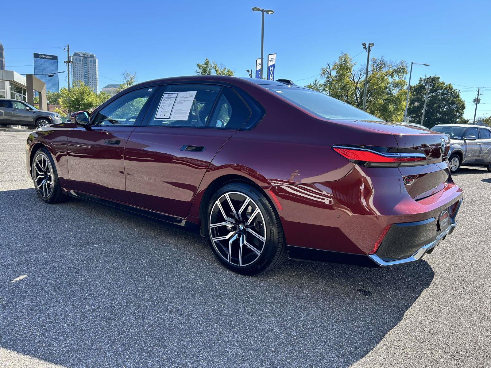Used 2025 BMW 740i RWD image 4