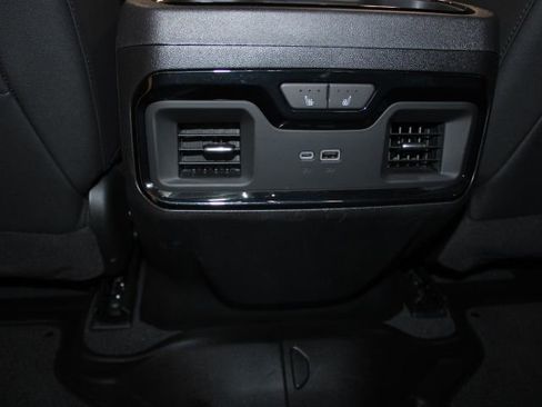 Certified 2024 GMC Sierra 2500 AT4 w/ Technology Package image 23