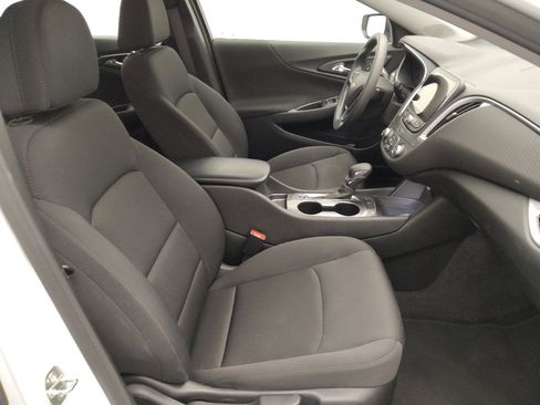Used 2023 Chevrolet Malibu LS FWD image 21