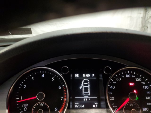 Used 2010 Volkswagen CC Luxury FWD image 17