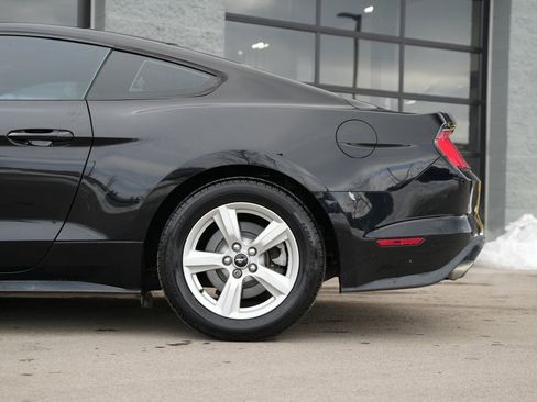 Used 2018 Ford Mustang Coupe image 20
