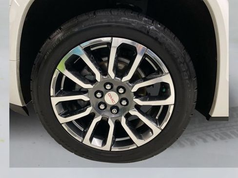 Used 2020 GMC Acadia Denali w/ Trailering Package FWD image 18