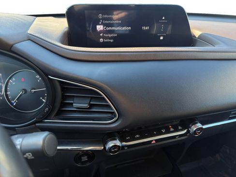 Used 2024 MAZDA CX-30 AWD 2.5 S w/ Premium Package image 12