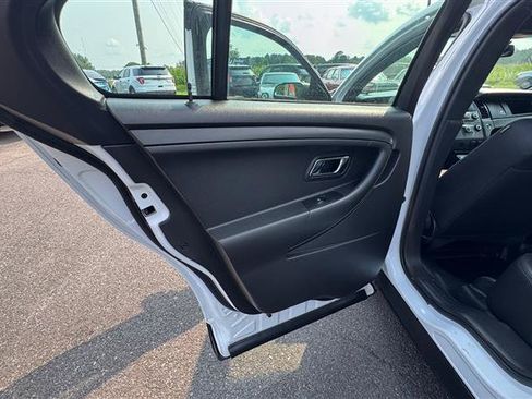 Used 2018 Ford Taurus Police Interceptor AWD image 36