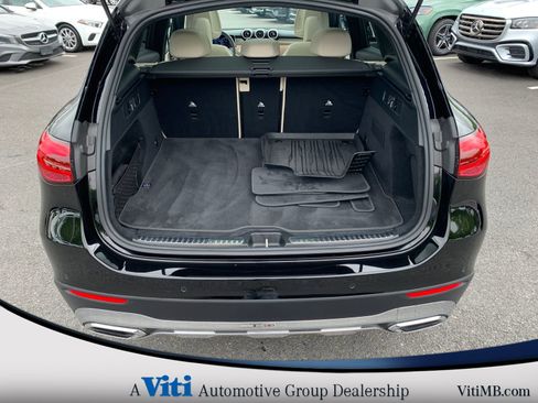 Used 2024 Mercedes-Benz GLC 300 4MATIC image 24