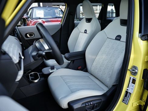 New 2026 MINI Cooper S image 21