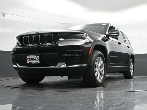Used 2022 Jeep Grand Cherokee L Limited w/ Luxury Tech Group II AWD/4WD image 45