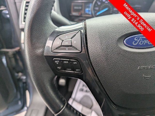 Used 2018 Ford Explorer XLT w/ Equipment Group 202A AWD/4WD image 18