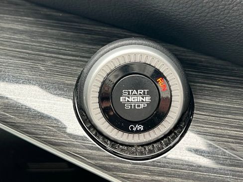 Used 2022 Jeep Wagoneer Series III image 31