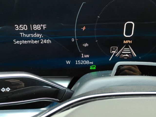 Used 2023 Cadillac Lyriq AWD image 44