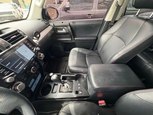 Used 2021 Toyota 4Runner Venture w/ Moonroof Package AWD/4WD image 23