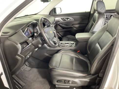 Used 2021 Chevrolet Traverse Premier w/ Redline Edition AWD/4WD image 19