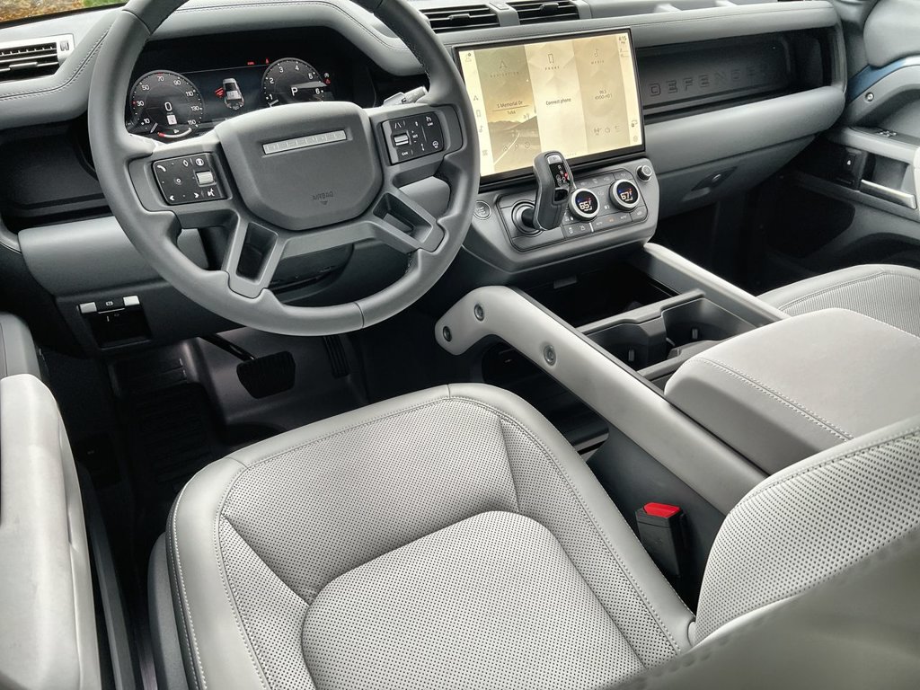Used 2026 Land Rover Defender 110 S AWD/4WD image 13