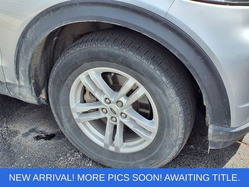 Certified 2024 Ford Explorer XLT w/ Equipment Group 202A AWD/4WD image 2