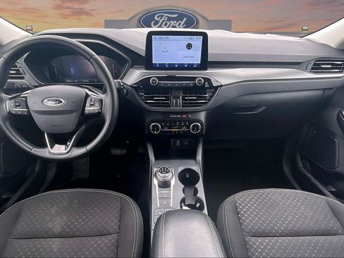 Certified 2024 Ford Escape Active AWD/4WD image 16