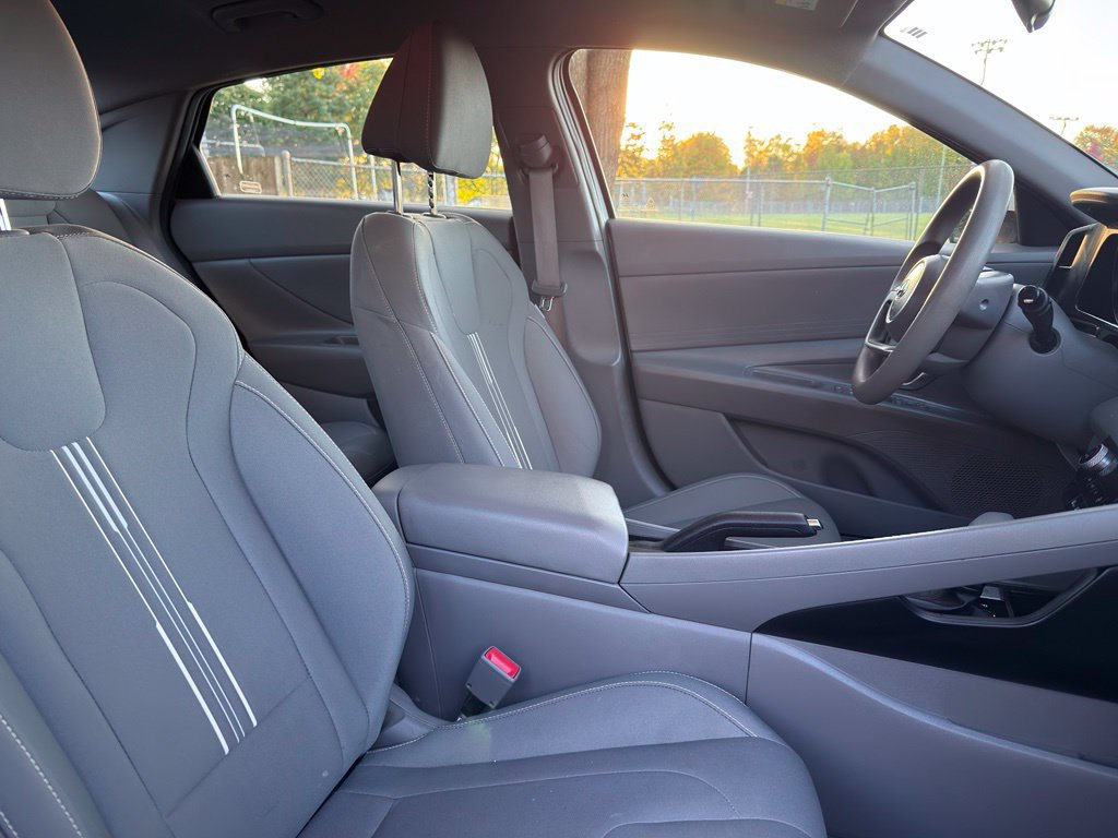 Used 2021 Hyundai Elantra SEL FWD image 34