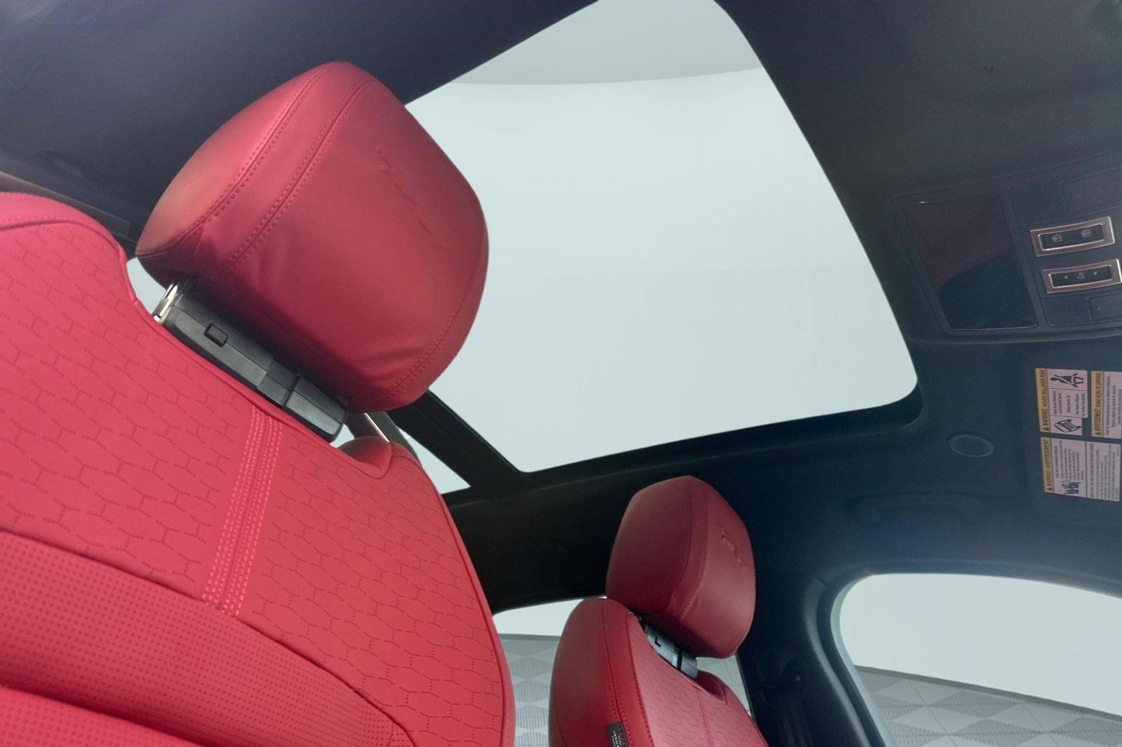 New 2026 Jaguar F-PACE R-Dynamic S AWD/4WD image 23