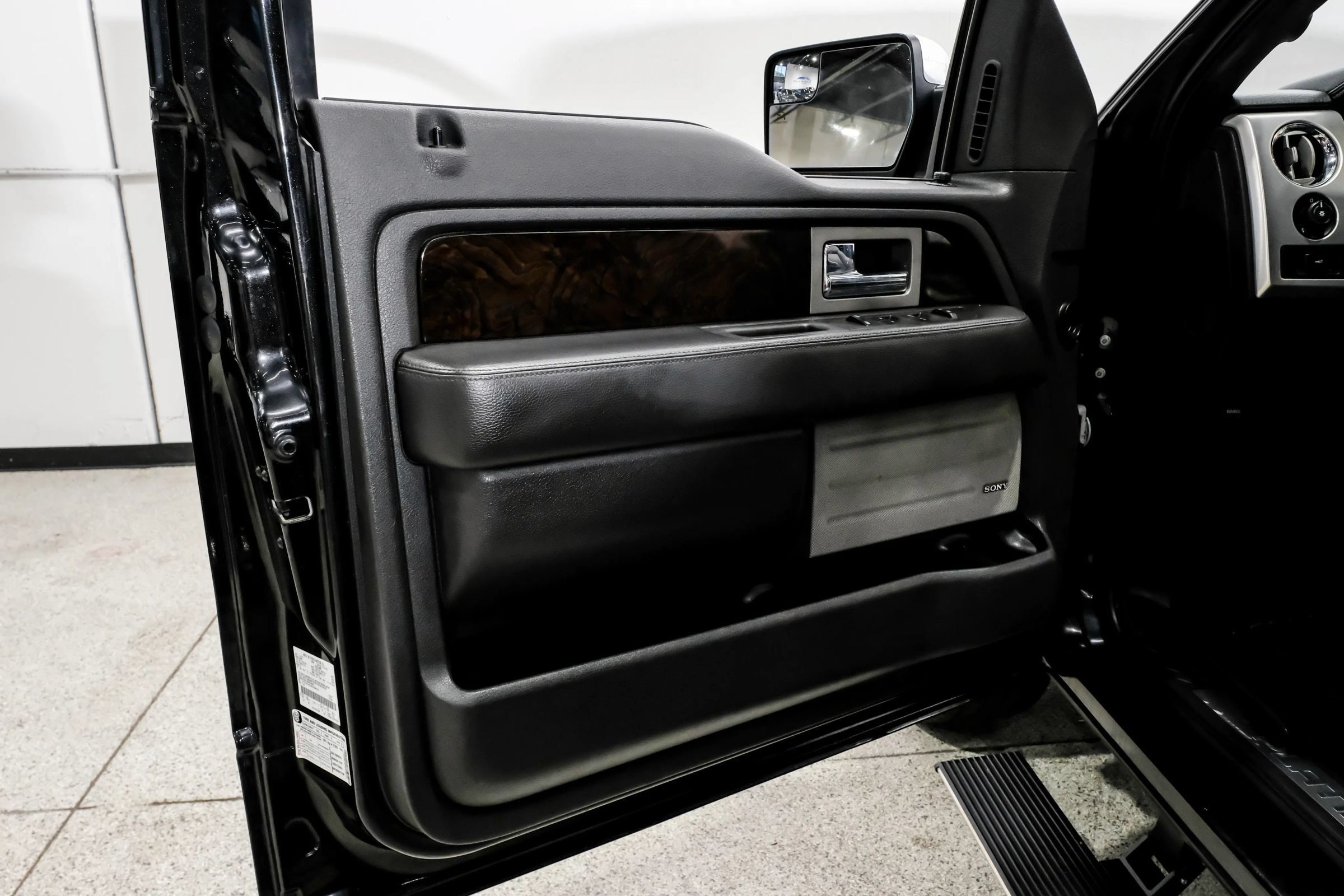 Used 2014 Ford F150 Platinum AWD/4WD image 49