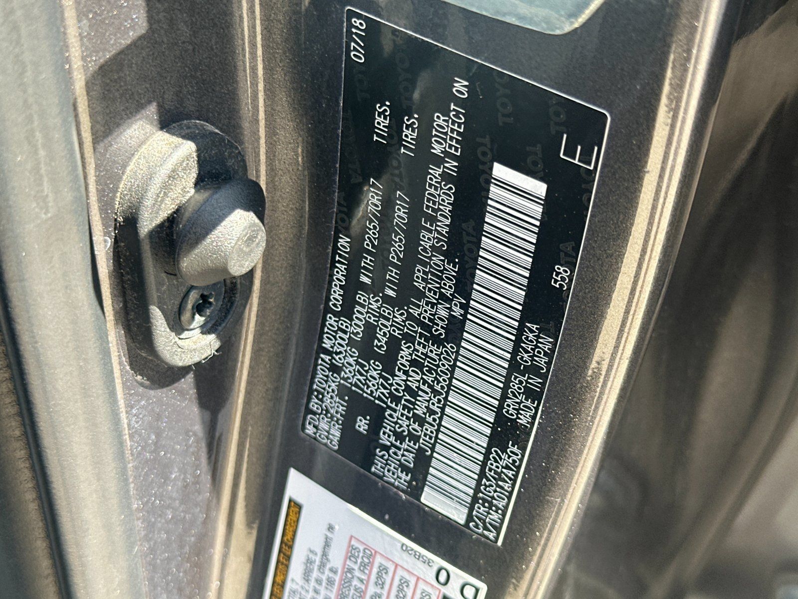 Used 2018 Toyota 4Runner SR5 AWD/4WD image 26
