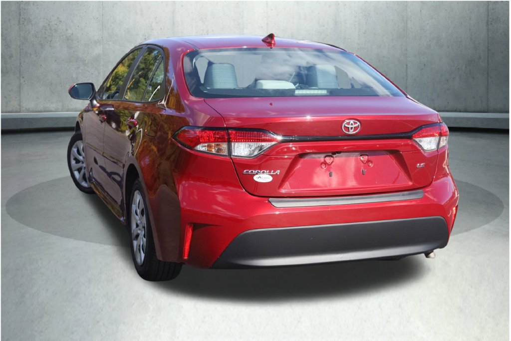 Used 2024 Toyota Corolla LE FWD image 28