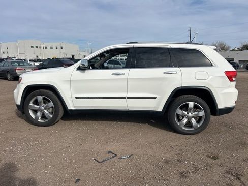 Used 2012 Jeep Grand Cherokee Limited image 2