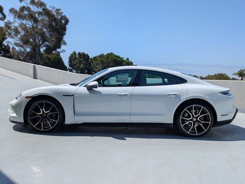 New 2025 Porsche Taycan image 2