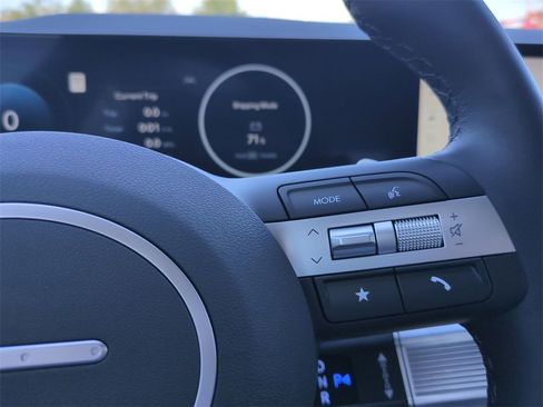 New 2026 Hyundai Tucson Limited image 32