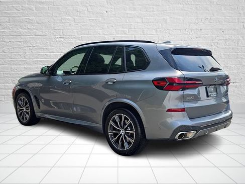 Used 2024 BMW X5 xDrive40i w/ M Sport Package AWD/4WD image 4