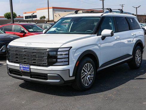 New 2026 Hyundai Palisade SEL Premium FWD image 3
