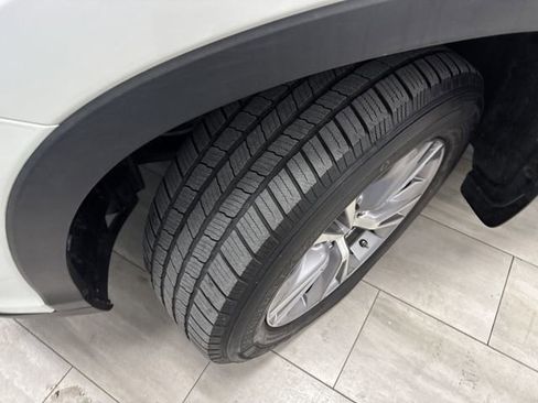 Used 2015 Toyota Highlander Plus image 34