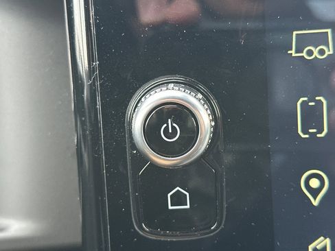 Used 2024 GMC Sierra 1500 Denali w/ Technology Package image 31