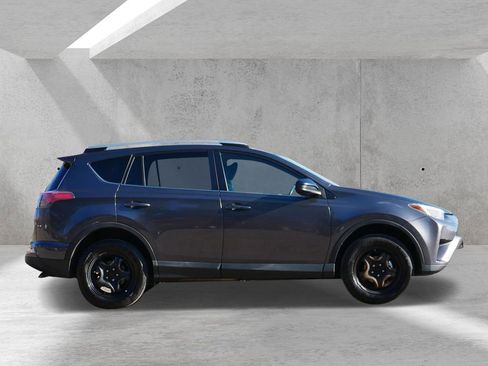 Used 2016 Toyota RAV4 LE image 2