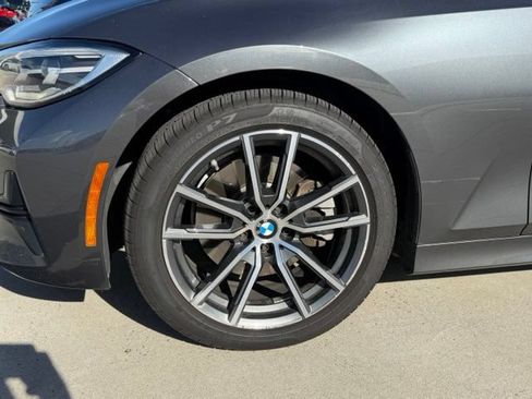 Used 2019 BMW 330i Sedan w/ Convenience Package RWD image 10