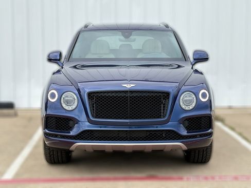 Used 2019 Bentley Bentayga AWD/4WD image 4