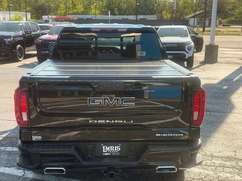 Used 2025 GMC Sierra 1500 Denali w/ Denali Reserve Package AWD/4WD image 6