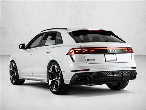 New 2026 Audi RS Q8 performance image 9