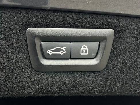 Used 2020 BMW M8 Competition w/ M Carbon Exterior Package image 57