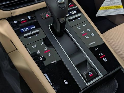 New 2026 Porsche Macan AWD/4WD image 34