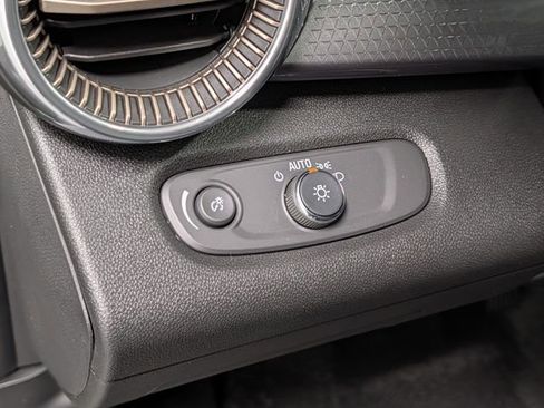 New 2026 Chevrolet Trax ACTIV w/ Driver Confidence Package image 17