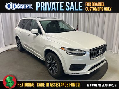 Used 2022 Volvo XC90 T6 Momentum w/ Climate Package