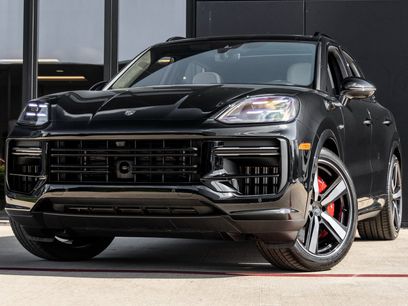 New 2025 Porsche Cayenne Turbo