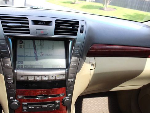 Used 2008 Lexus LS 460 RWD image 8