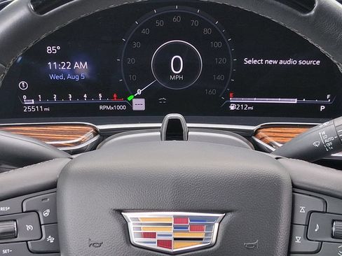 Used 2024 Cadillac Escalade Premium Luxury RWD image 14